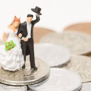 how to afford a wedding without debt