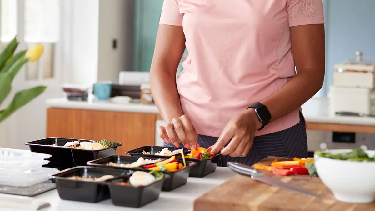 meal prepping to save money