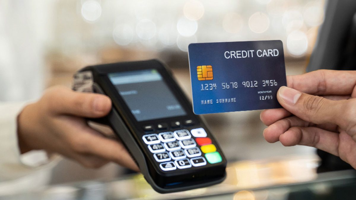 how to use credit cards to save money