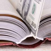 how to save money on college textbooks