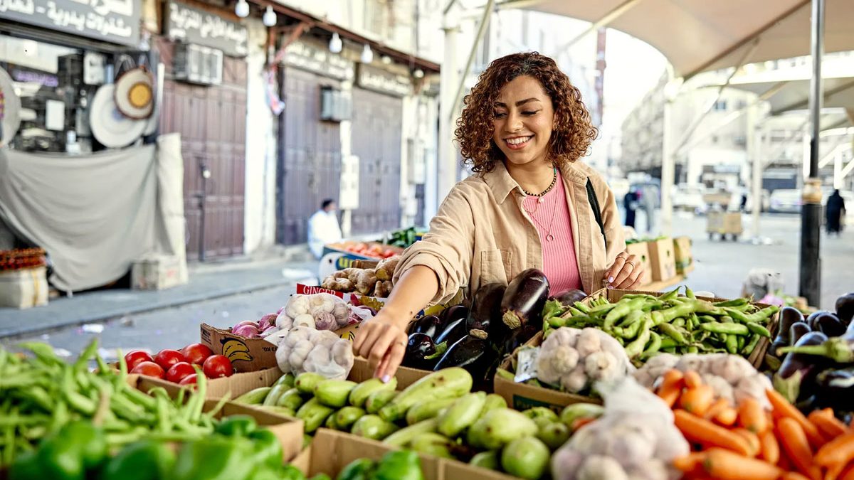 cut grocery bill by 200 a month
