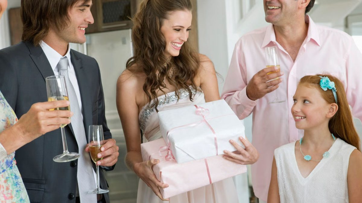 save money attending weddings as guest