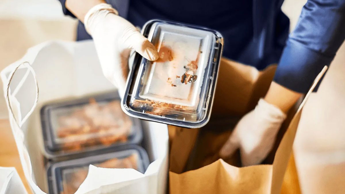 reduce food delivery spending