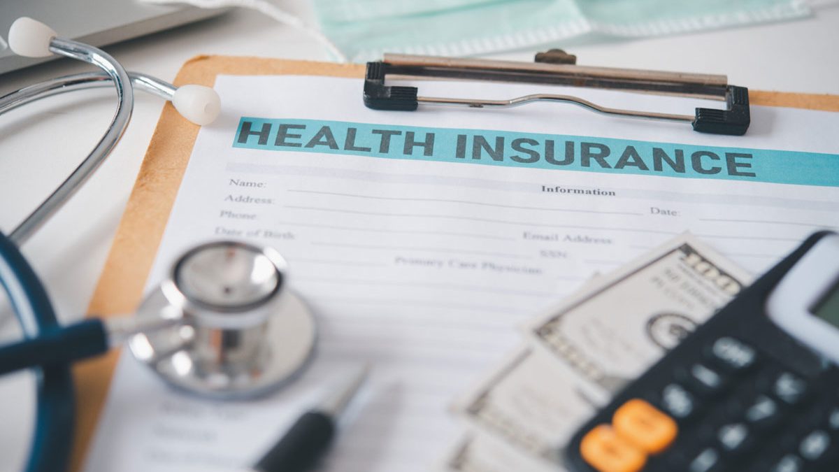 how to choose health insurance save money