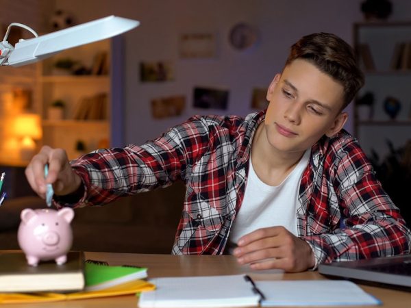teach teenagers about money