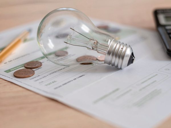 how to save on energy bills by switching suppliers