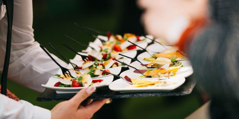 how to save money on wedding catering